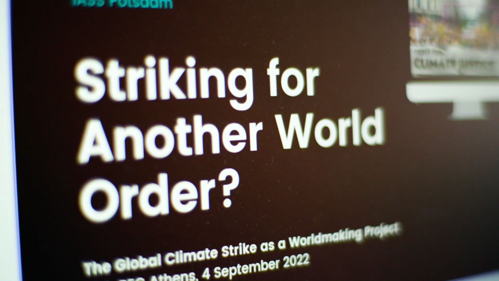Bildschirmfoto einer Folie „Striking for Another World Order?“, Athen 2022